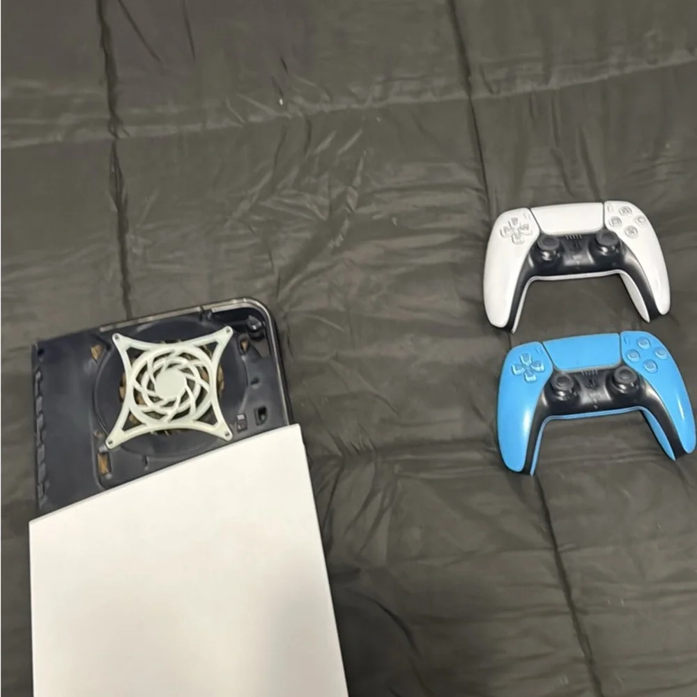PS5 slim console